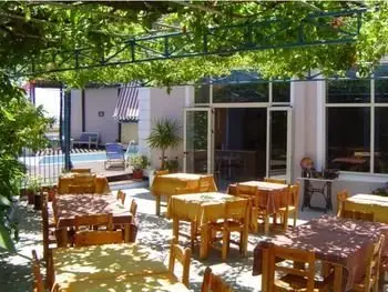 Hotel Kourkoumelata 