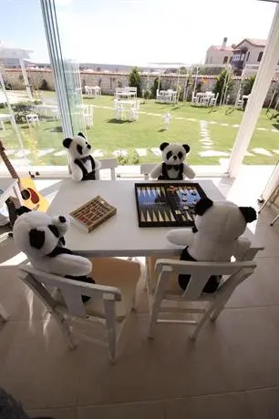 Panda Alacati Hotel 