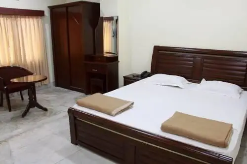 Lloyds Guest House Chennai 