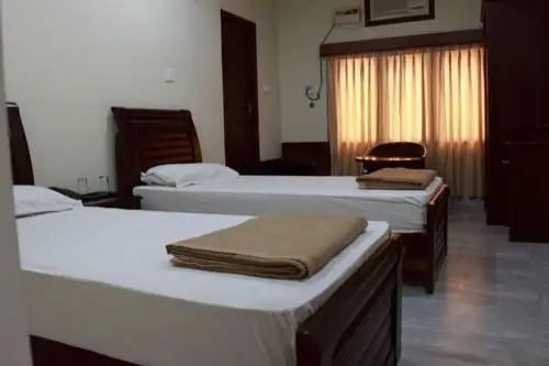 Lloyds Guest House Chennai 