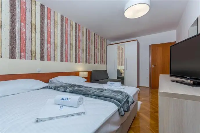 Aparthotel Adeo 