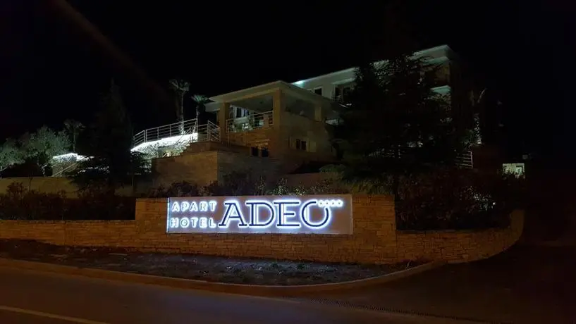 Aparthotel Adeo 