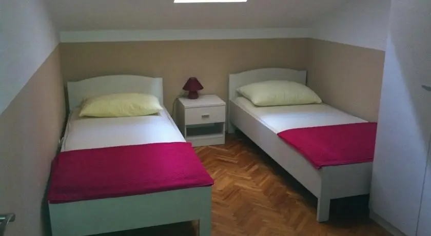 Apartments Husanovic room