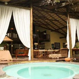 Maqueda Manor Hotel Nelspruit Swimming pool