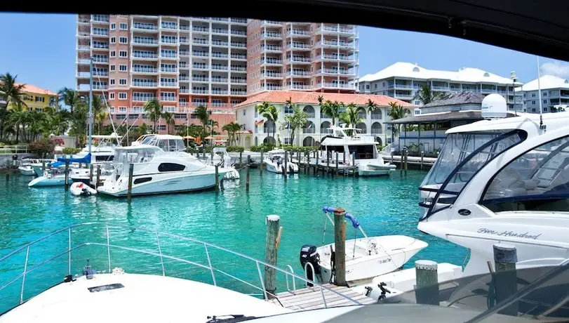 Paradise Harbour Club & Marina 