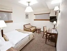 Gold Hotel Silvia room