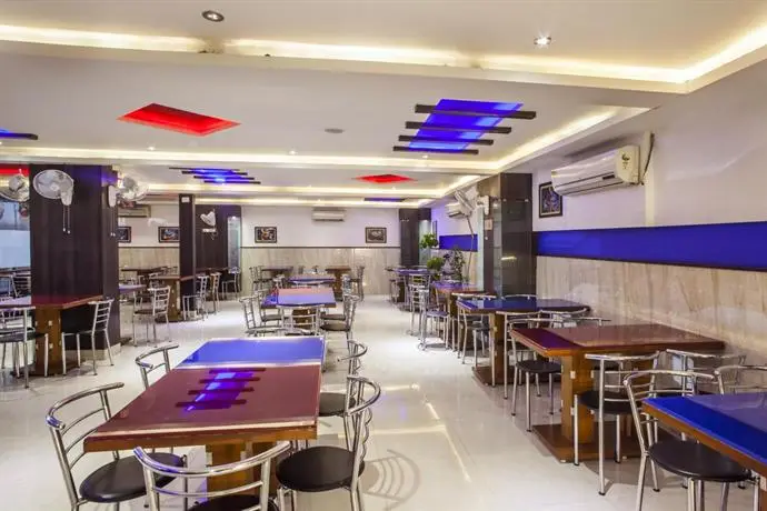 Hotel Paradise Indore Bar / Restaurant