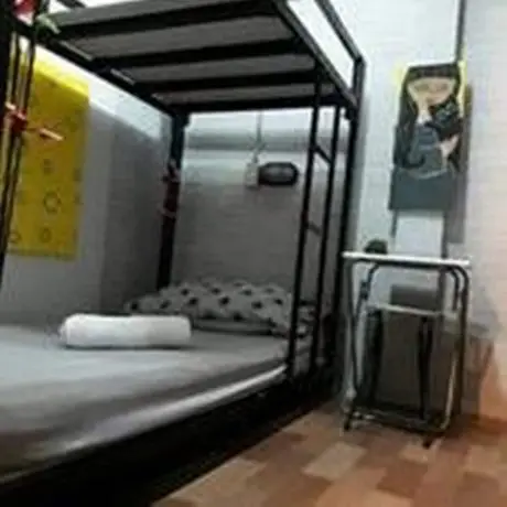 Bed Bangkok Hostel 