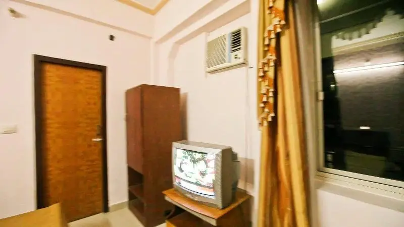 Hotel Mandakini Saket Regency