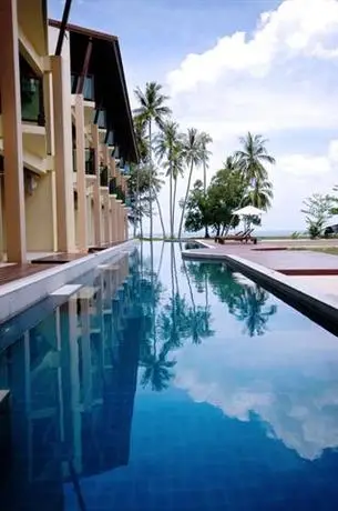 Lanta Pura Beach Resort 