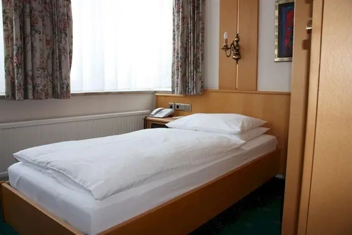 Hotel Tauernblick - Thermenhotels Gastein room