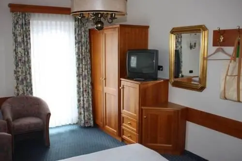 Hotel Tauernblick - Thermenhotels Gastein room