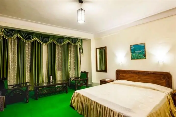 OYO 14678 Hotel Filigree 