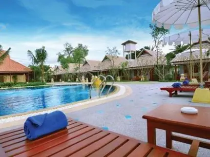 Chalong Villa Resort & Spa 