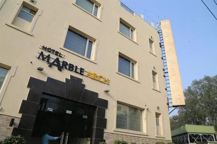 FabHotel Marble Arch Karol Bagh Appearance
