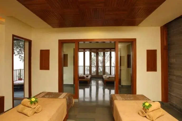 Moksha Himalaya Spa Resort 