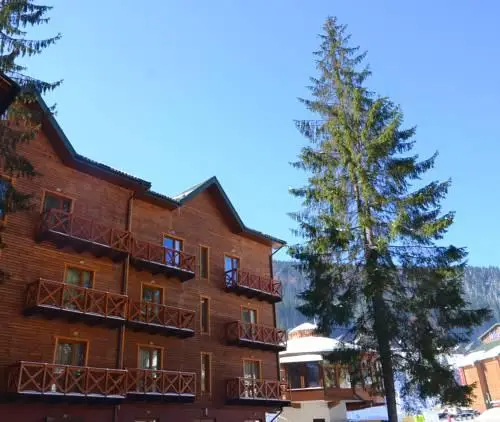 ZimaSnow Ski & Spa Club