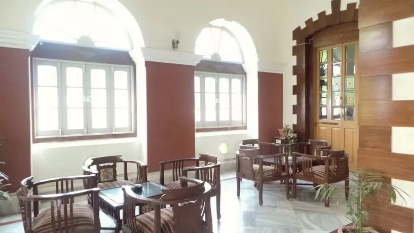 Hotel Surya Kaiser Palace 