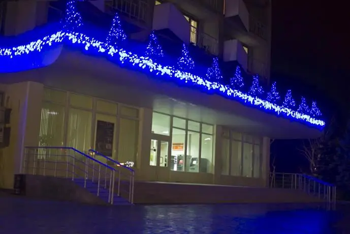 Hotel Mirniy Resort