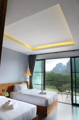 Inthira Vangvieng 