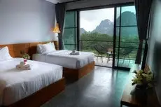 Inthira Vangvieng 