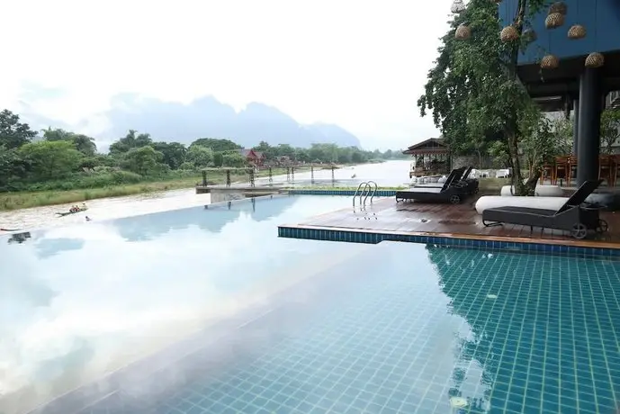 Inthira Vangvieng 