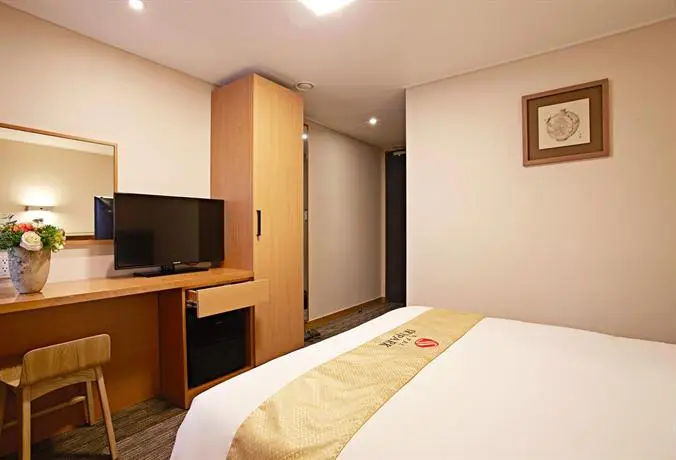 Hotel Skypark Myeongdong I 