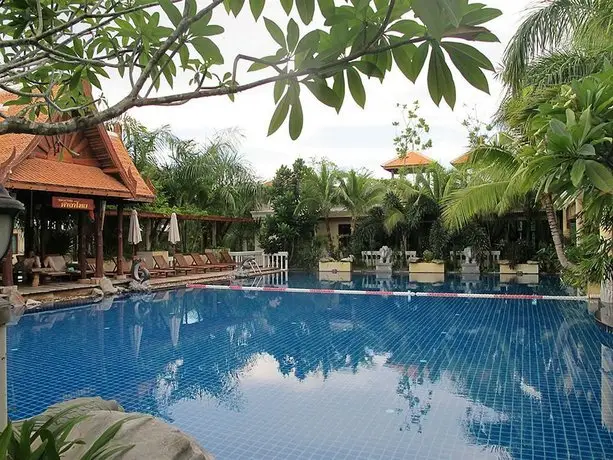 Mae Pim Resort Hotel 