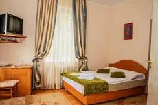 Hotel Vila Iris near Airport 