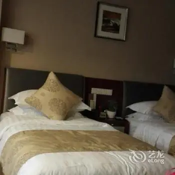 East Hotel Jinan