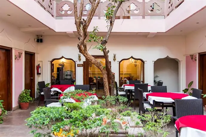 Suryauday Haveli - An Amritara Resort 