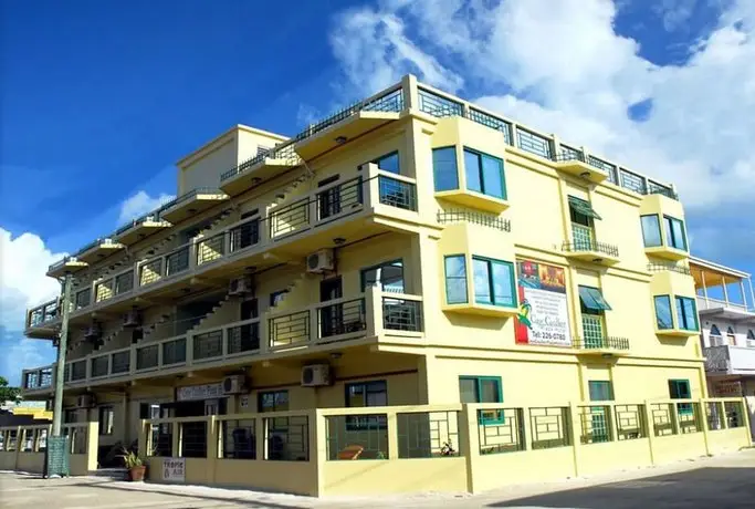 Caye Caulker Plaza Hotel