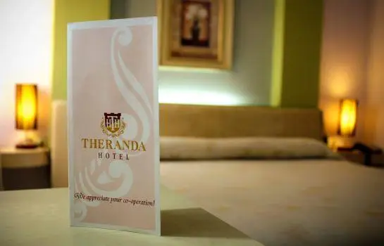 Theranda Hotel 