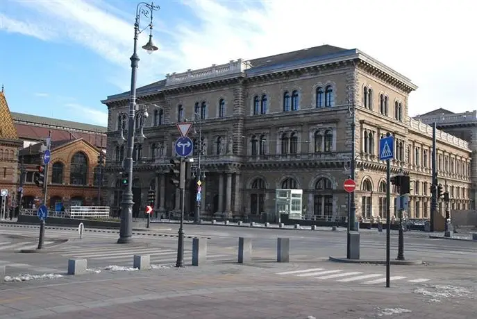 Budapest Central Apartments - Fovam 