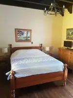 Casa Carmel Bed & Breakfast 