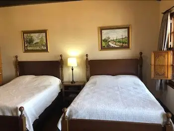 Casa Carmel Bed & Breakfast 