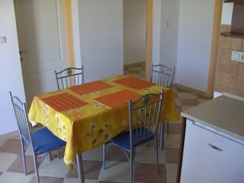 Petra Apartmanhaz 