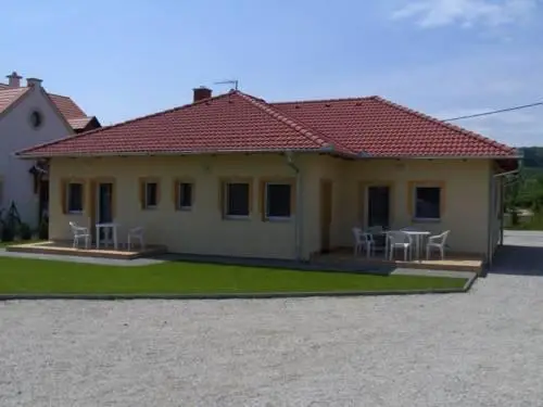 Petra Apartmanhaz 