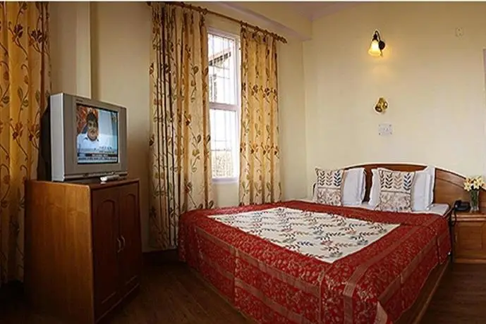 Deepwoods Hotel Shimla 