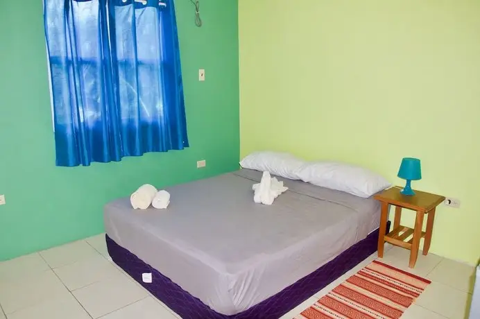 Fish Tobago HOSTEL 