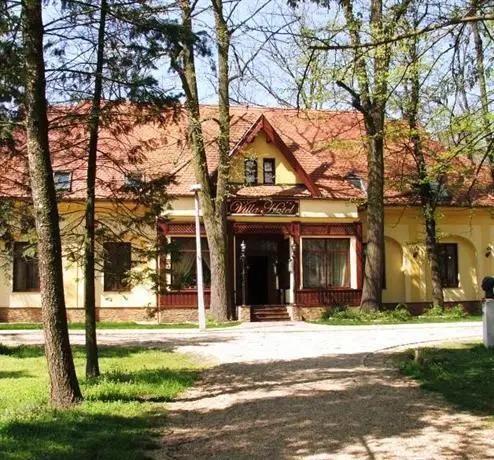 Villa Hotel Debrecen