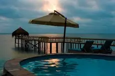 Dugong Beach Lodge 