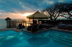 Dugong Beach Lodge 