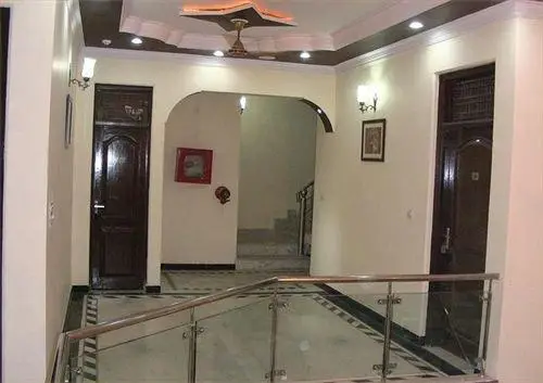 Hotel Agra Mahal 