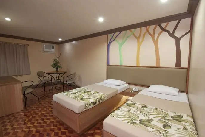 Pinoy Pamilya Hotel