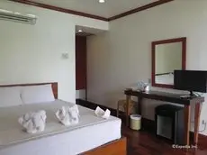 El Nido Beach Hotel 