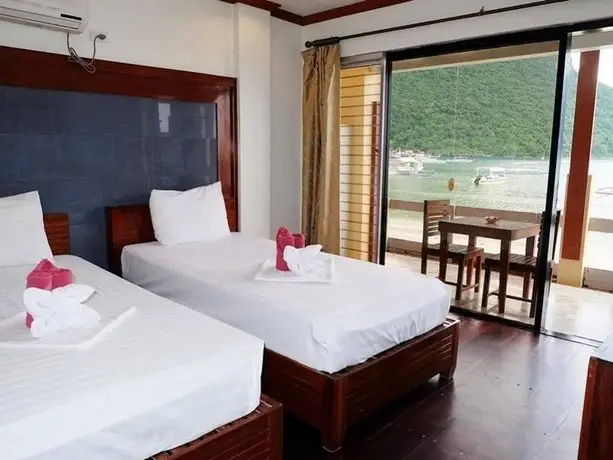 El Nido Beach Hotel 