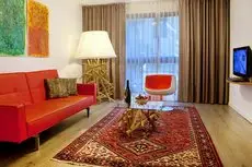 The Diaghilev Live Art Suites Hotel 