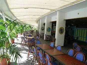 Karibea Beach Hotel 