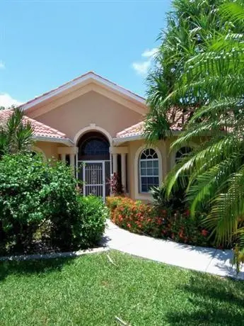 Villa Rose Fort Myers 